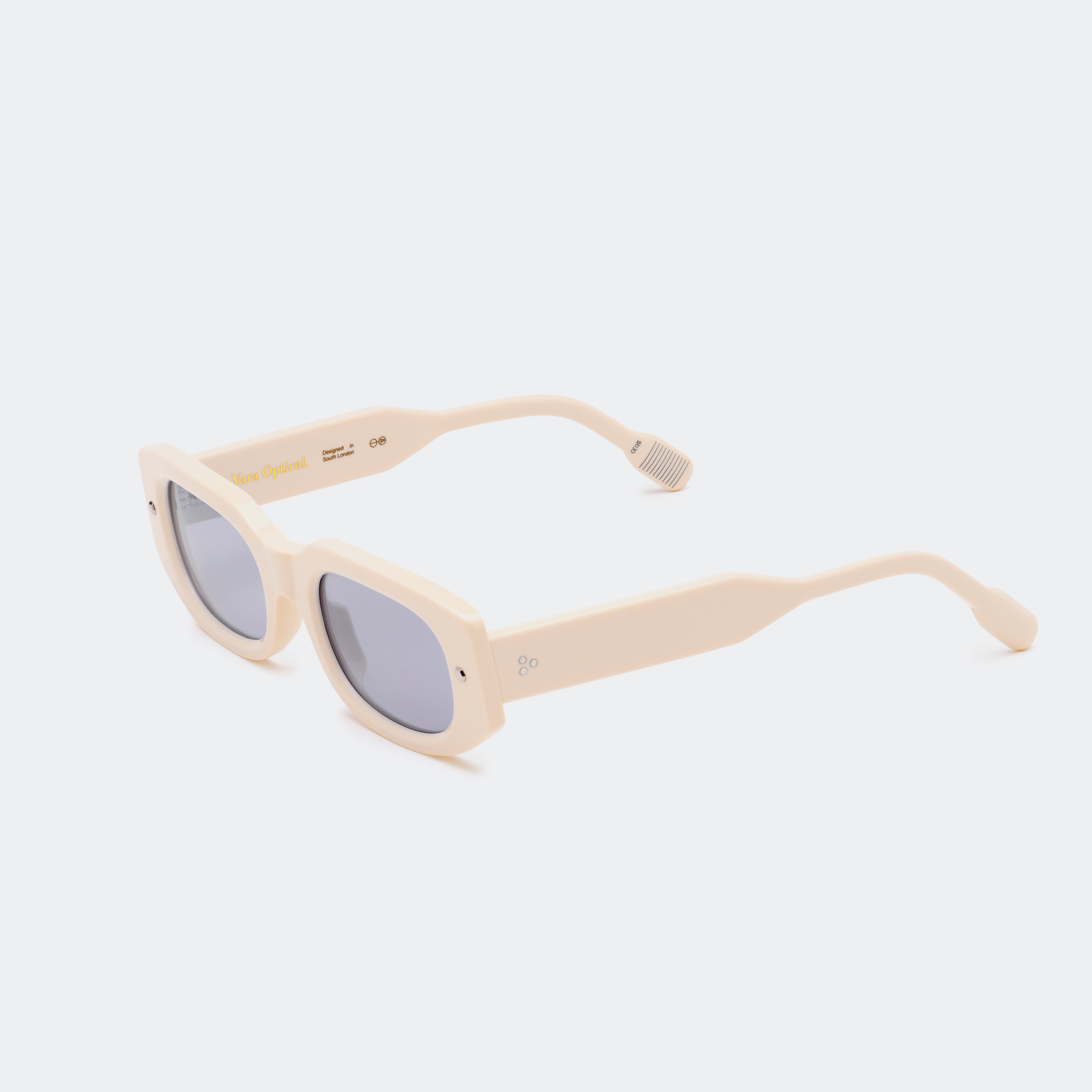 #color_bone white